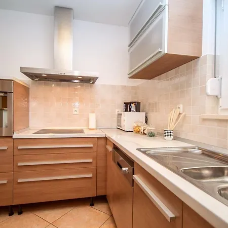 Bego Heated Pool With Jaccuzzi, Summer Kitchen, Garden Apartment