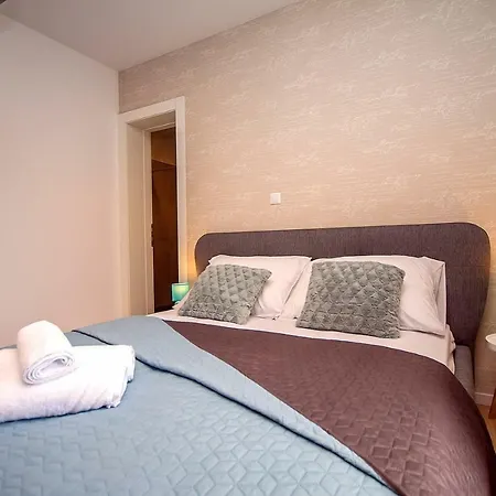 Apartment Bego Heated Pool With Jaccuzzi, Summer Kitchen, Garden